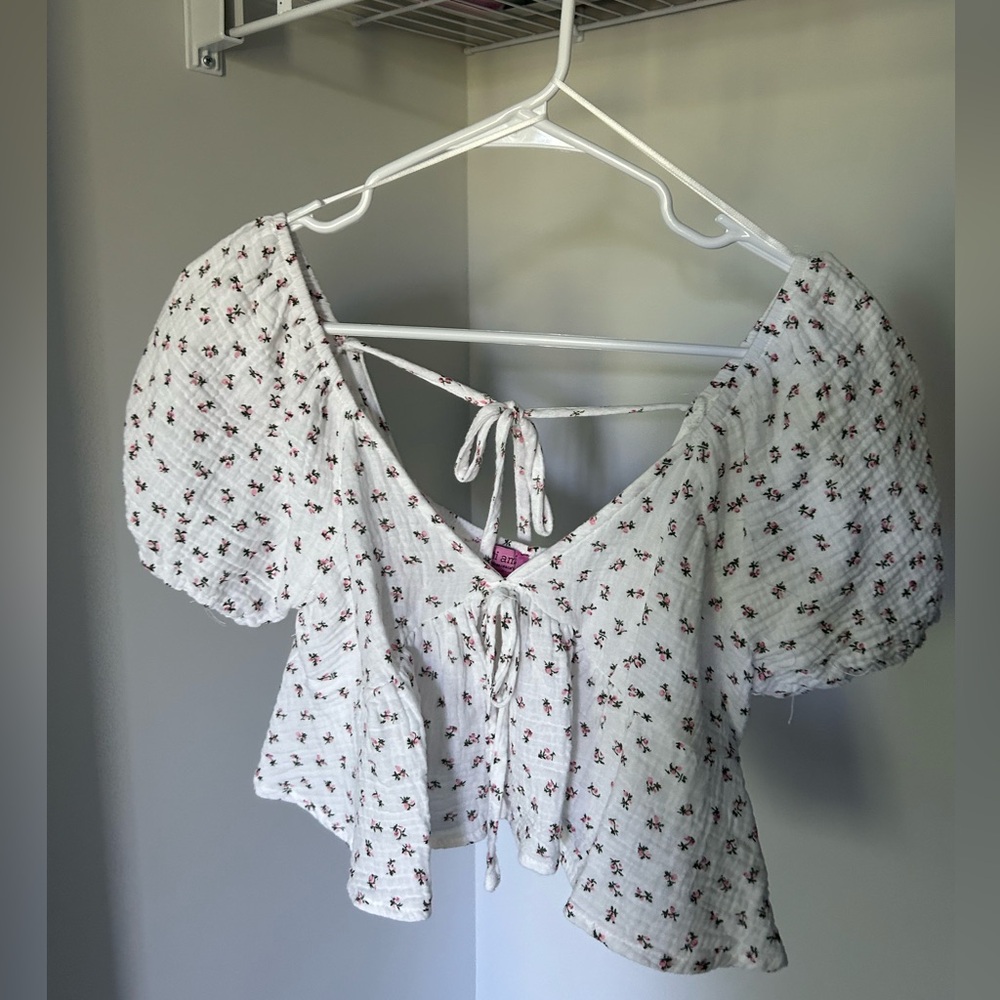 Francesca’s White Peplum Crop Top